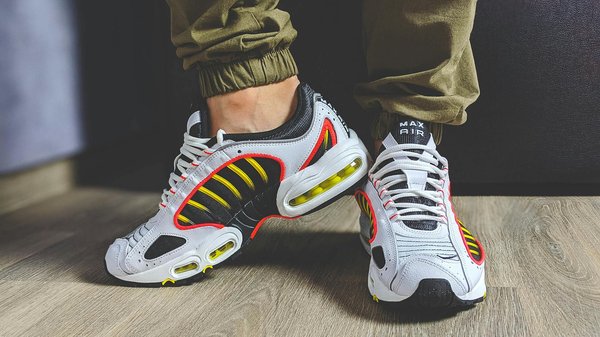 Comment intégrer des pièces de créateurs dans sa garde-robe?